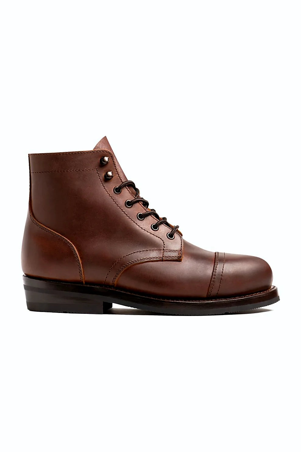 Bishop boot with stacked leather heel and anti-slip outsole