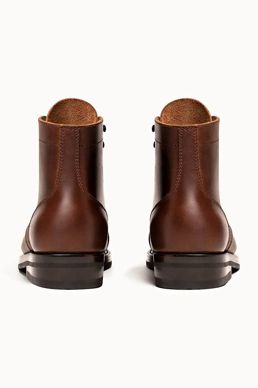 Rustic Brown pull-up boot