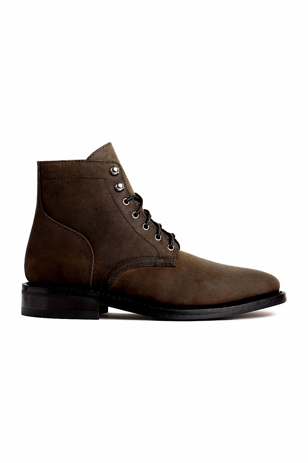 Breck chukka in warm amber-brown leather