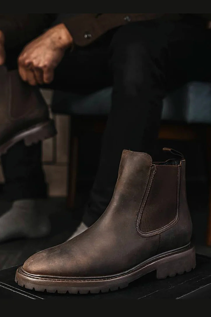 Calder chelsea boot in Tobacco