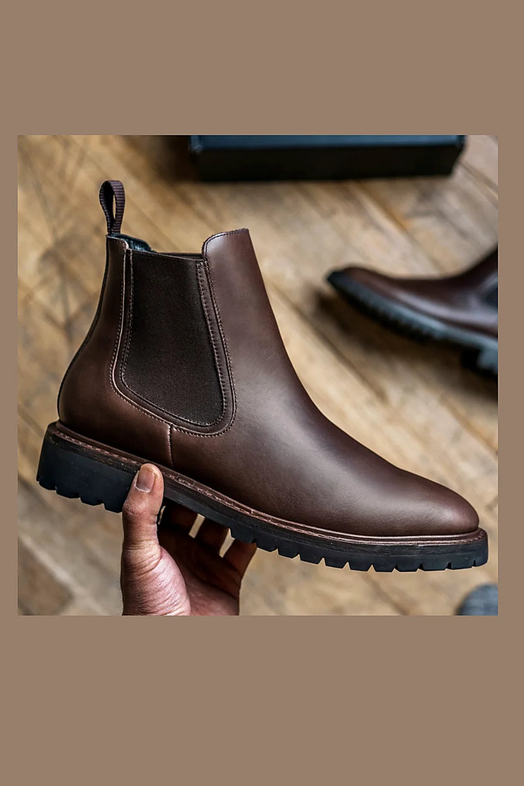Falcon chelsea boot