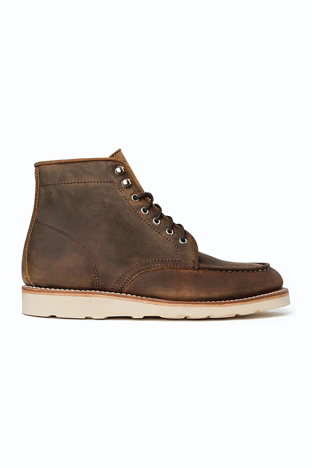 Cardiff lace-up boot in glowing red-brown leather