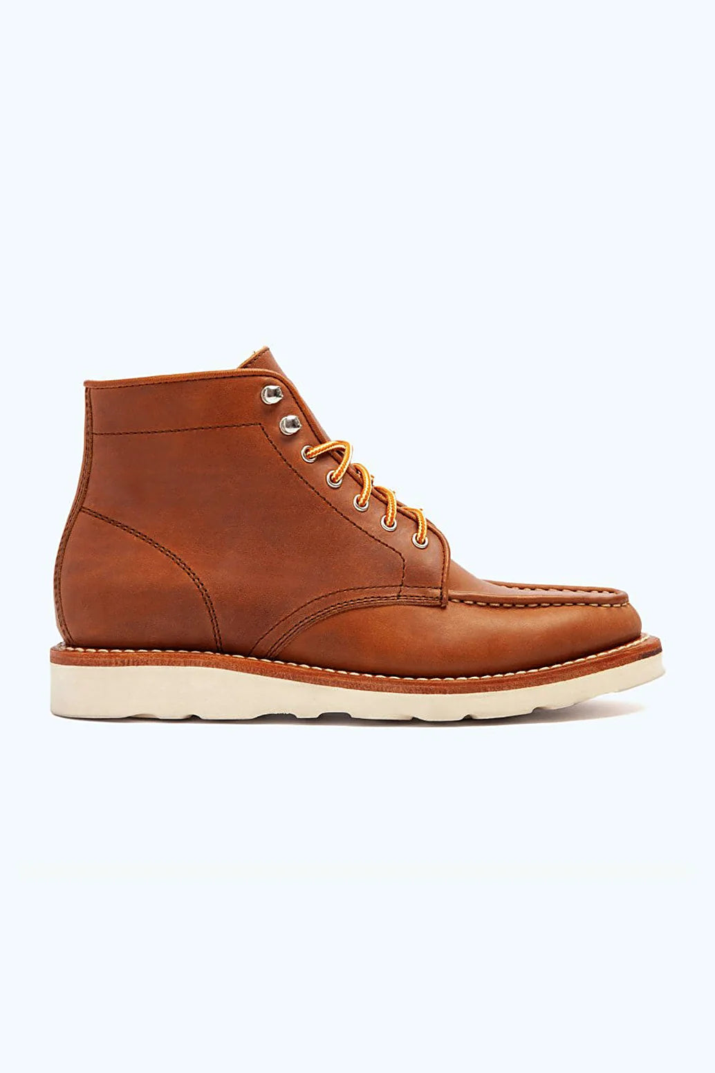 Cassidy boot with raised toe seam in warm leather