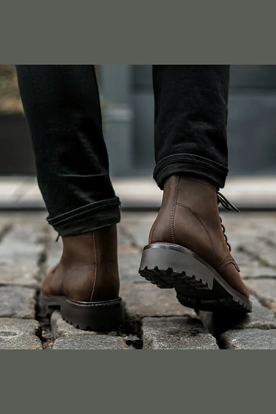 Chandler moc toe boot in Tobacco