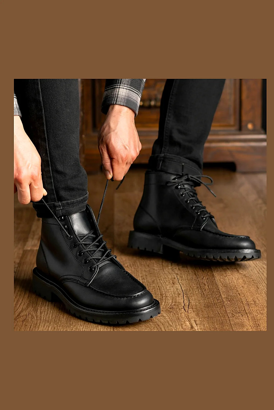 Chaparral lug moc toe boot in Black