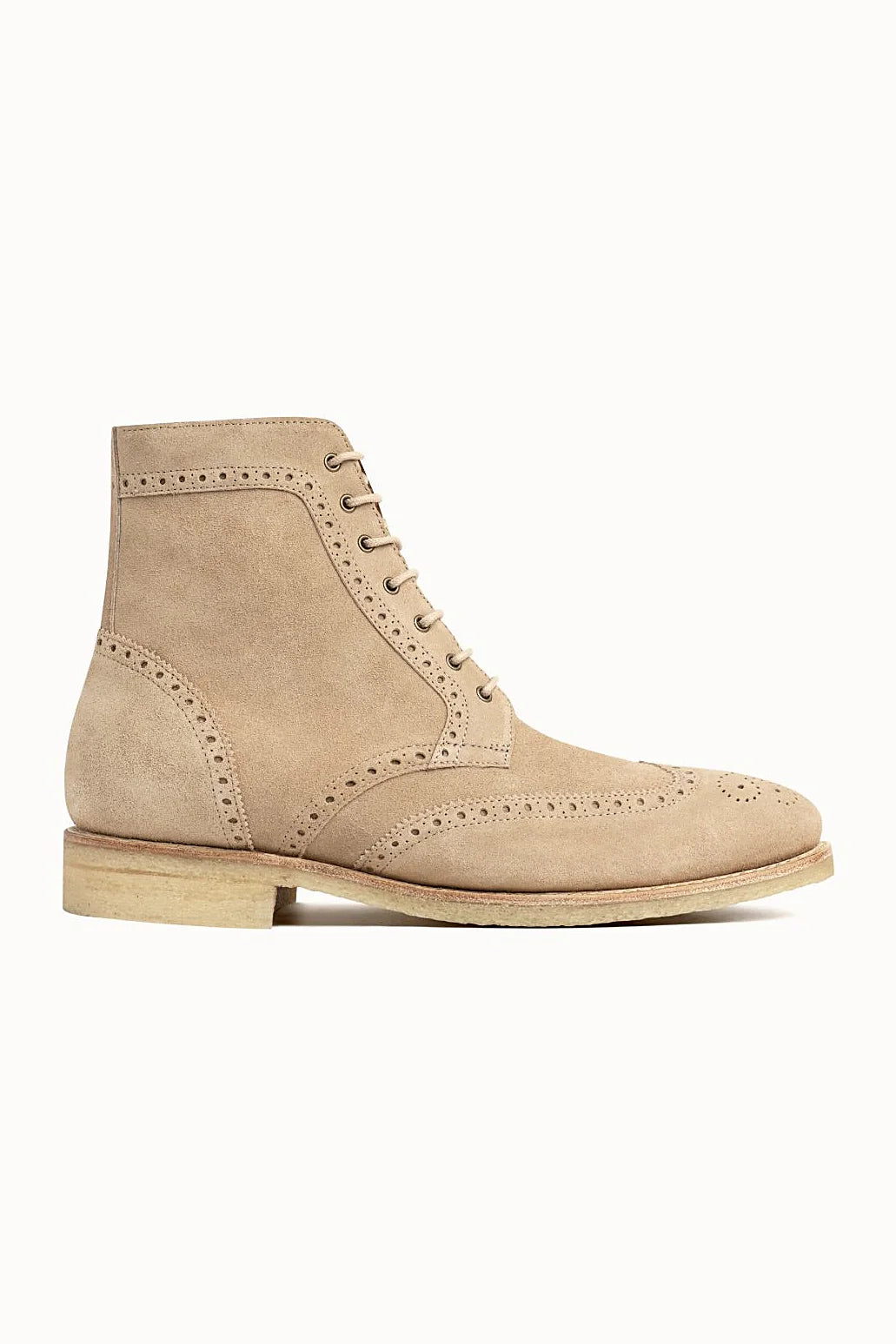 Coalton boot in sandy oil snuff suede