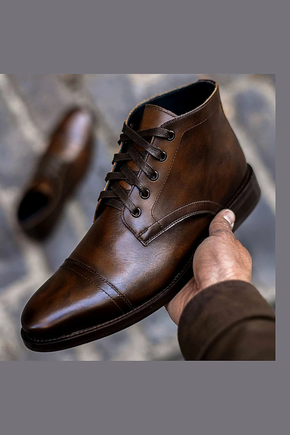 Mahogany chukka