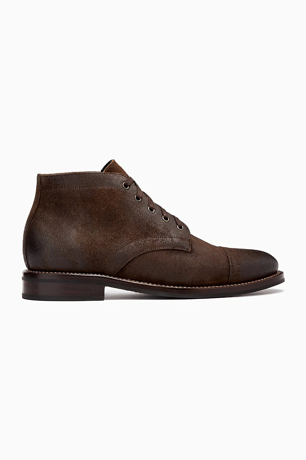 Corbin chukka in soft coffee-brown suede