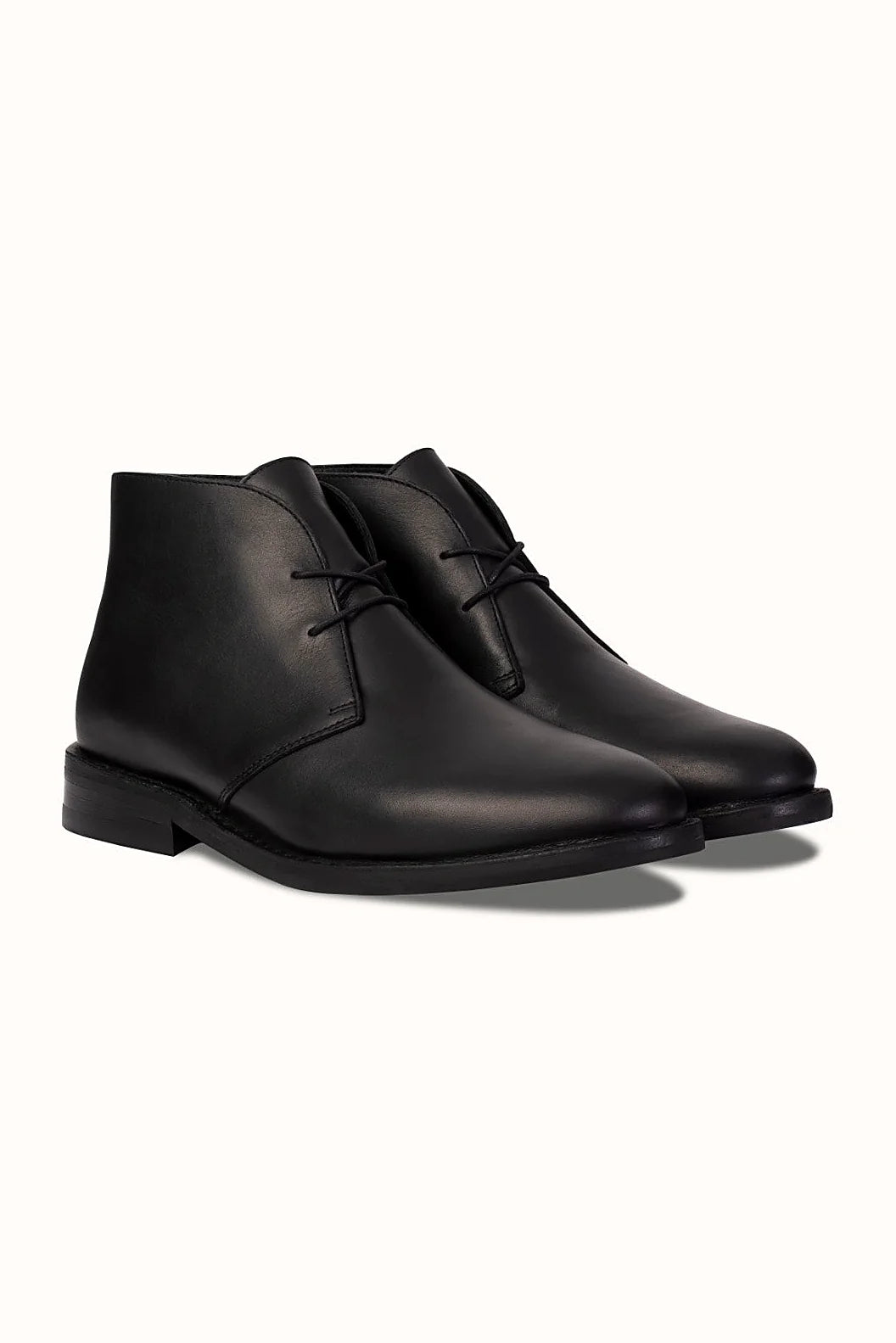Black full-grain stitchout chukka boot