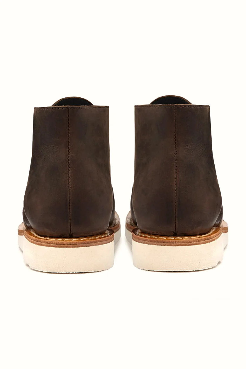 Tobacco boot with glove leather lining