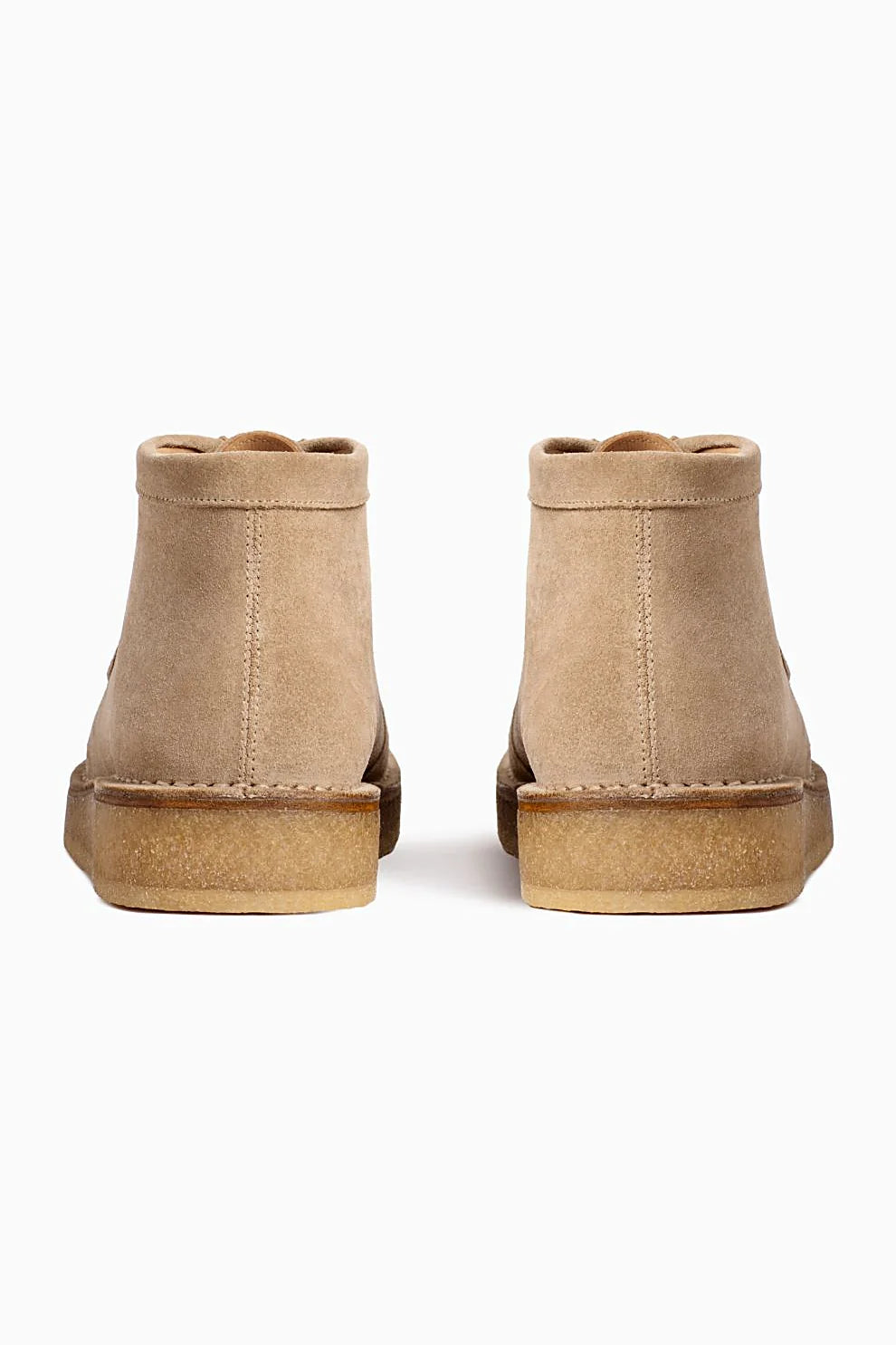 Soft suede chukka with cotton laces