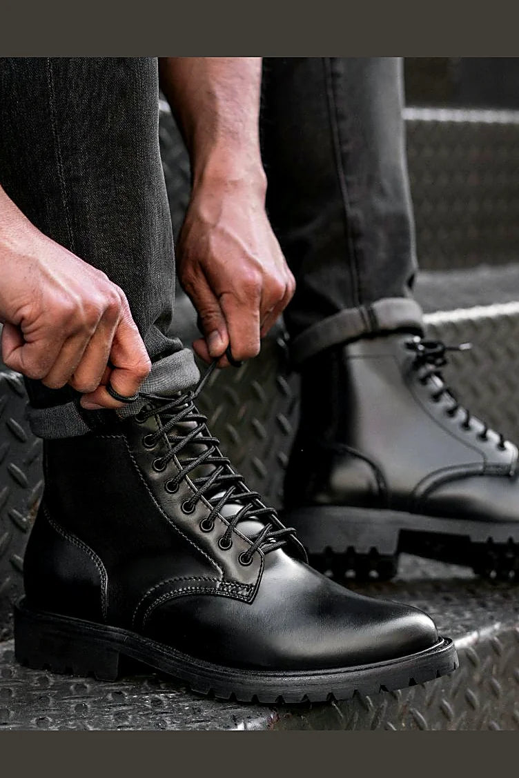 Durango boot in Black patent