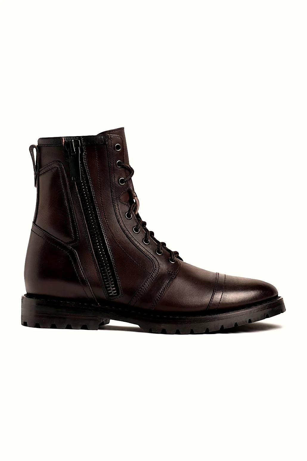 Elkhart boot with metal zipper and lug outsole