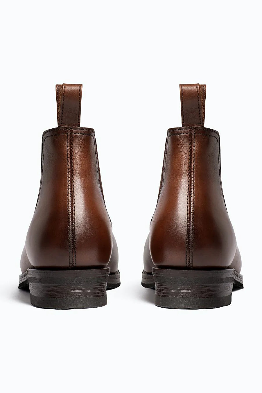 Red-brown chelsea with dual pull tabs