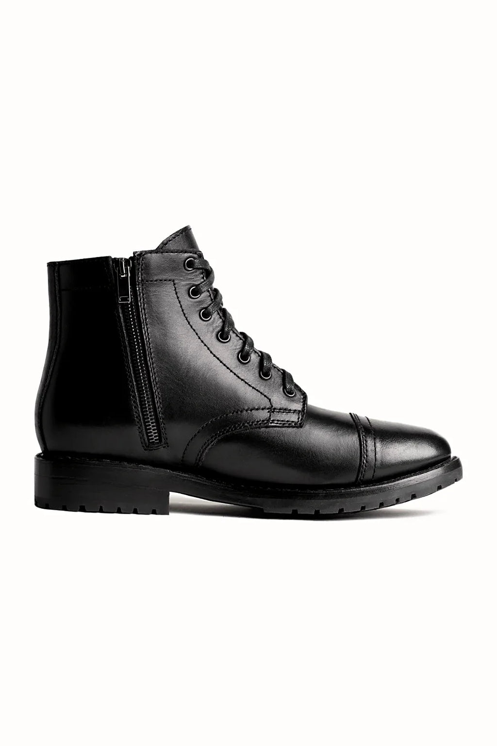 Felton boot with side zipper entry