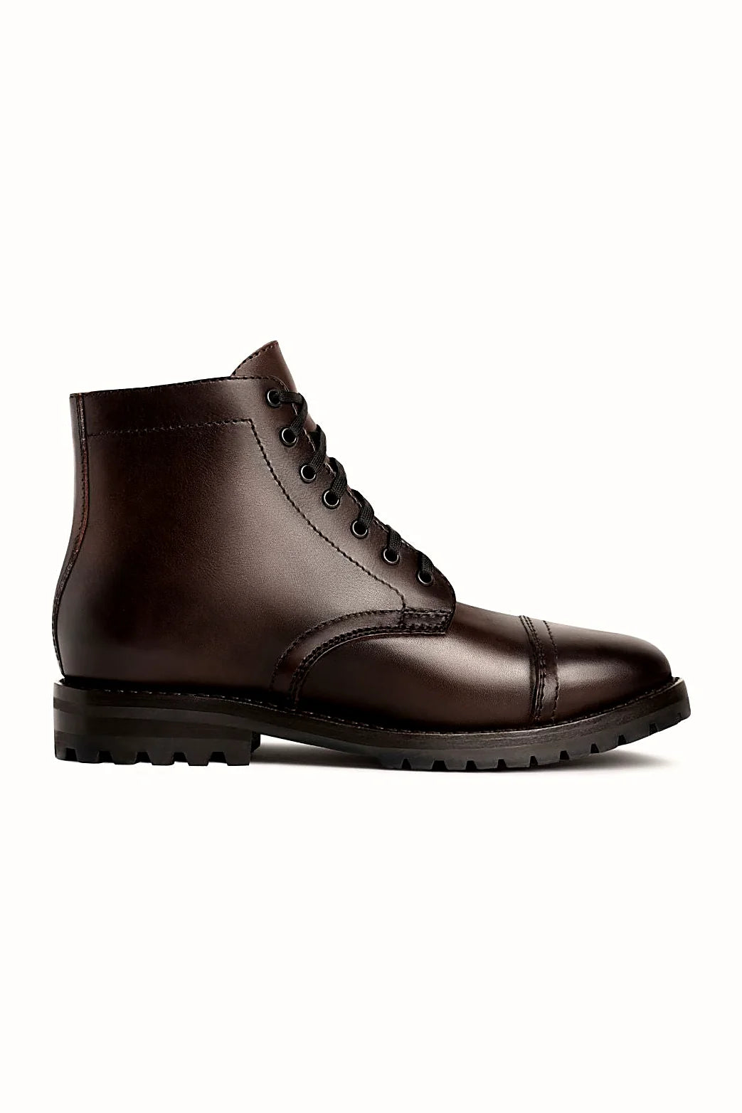 Burnished boot with cork-bed midsole