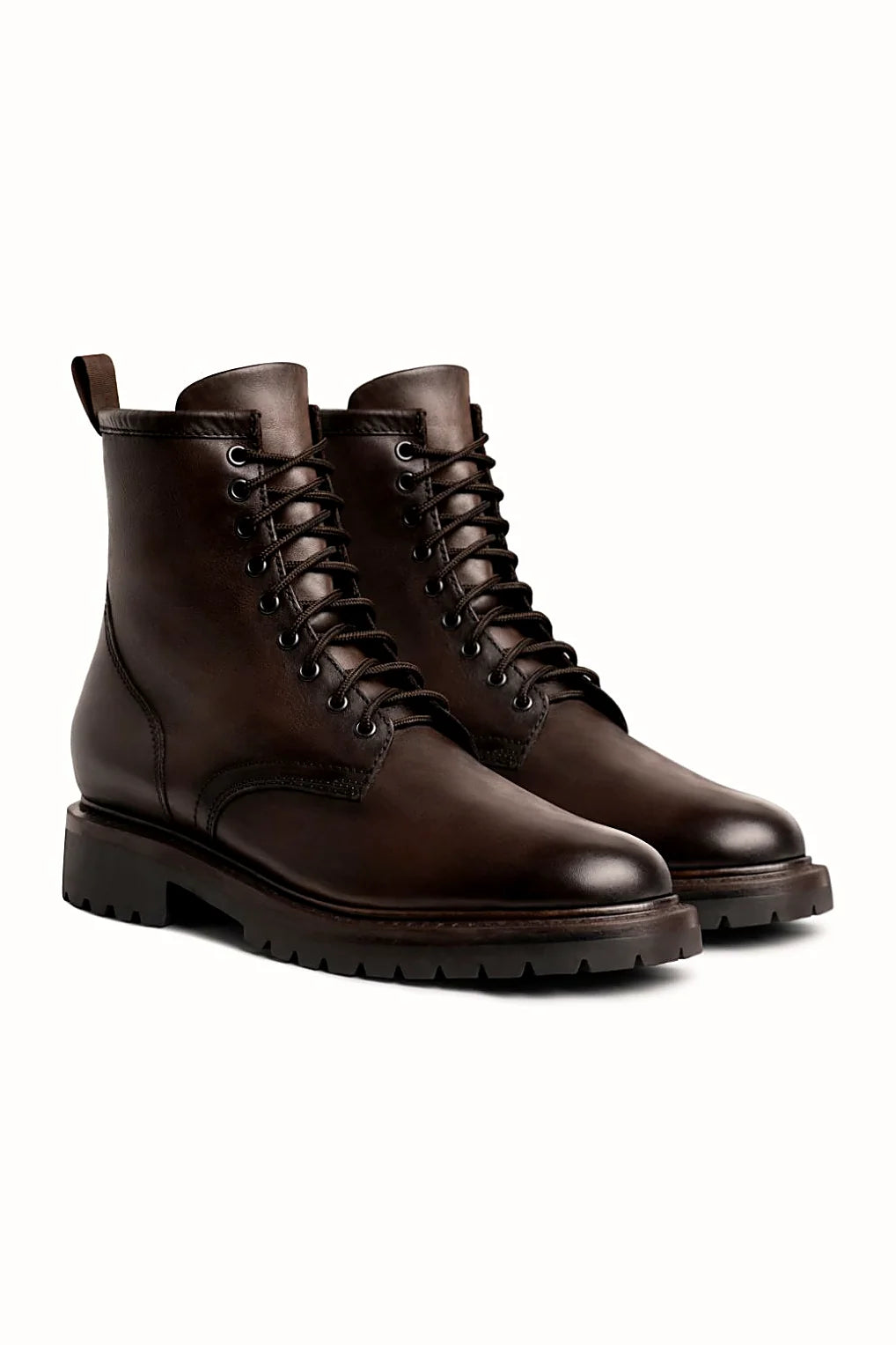 Storm welt boot with anti-slip outsole