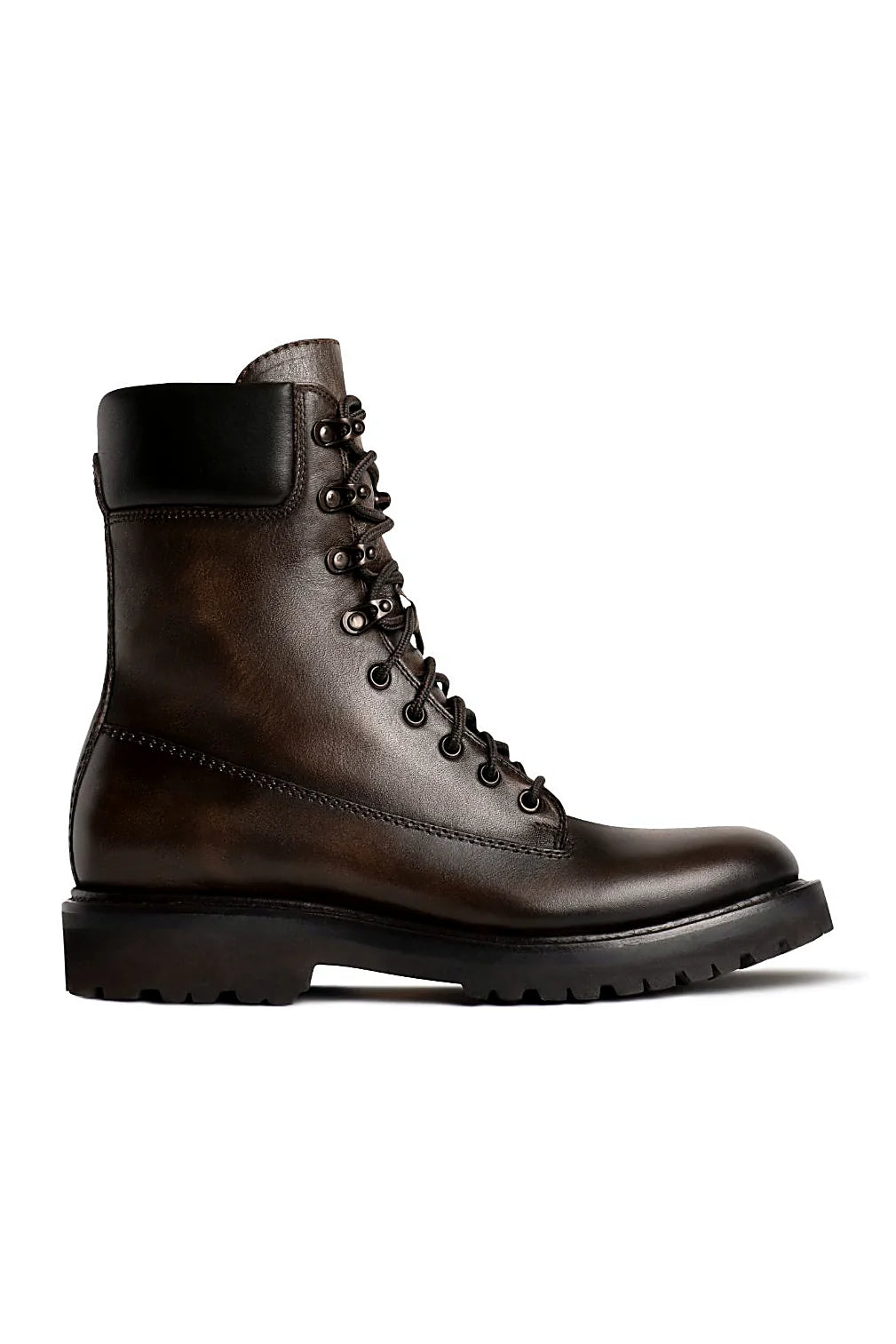 Foster boot with padded collar and lug outsole