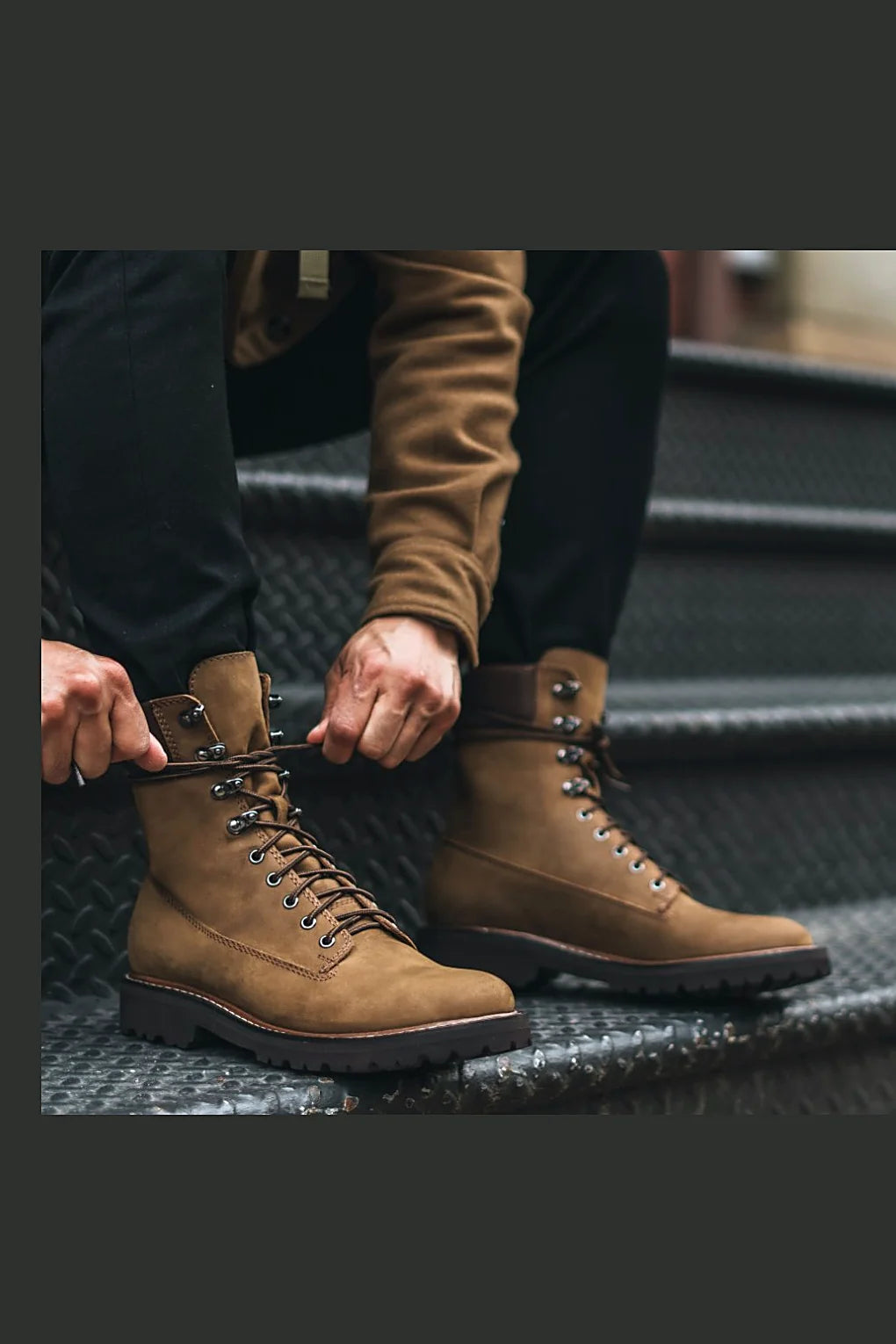 Cedar leather boot