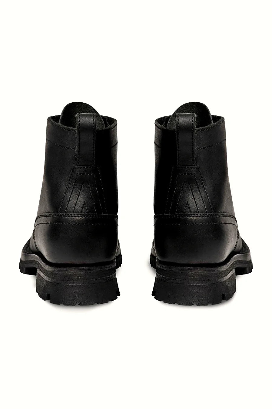Heavy-duty black boot with Kevlar laces