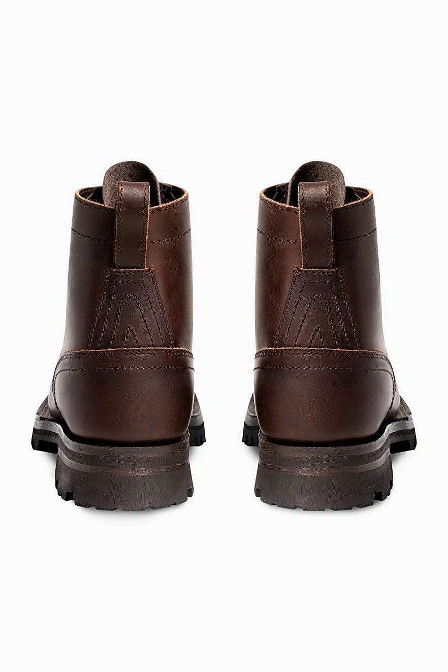 Oiled leather boot with woodsman heel