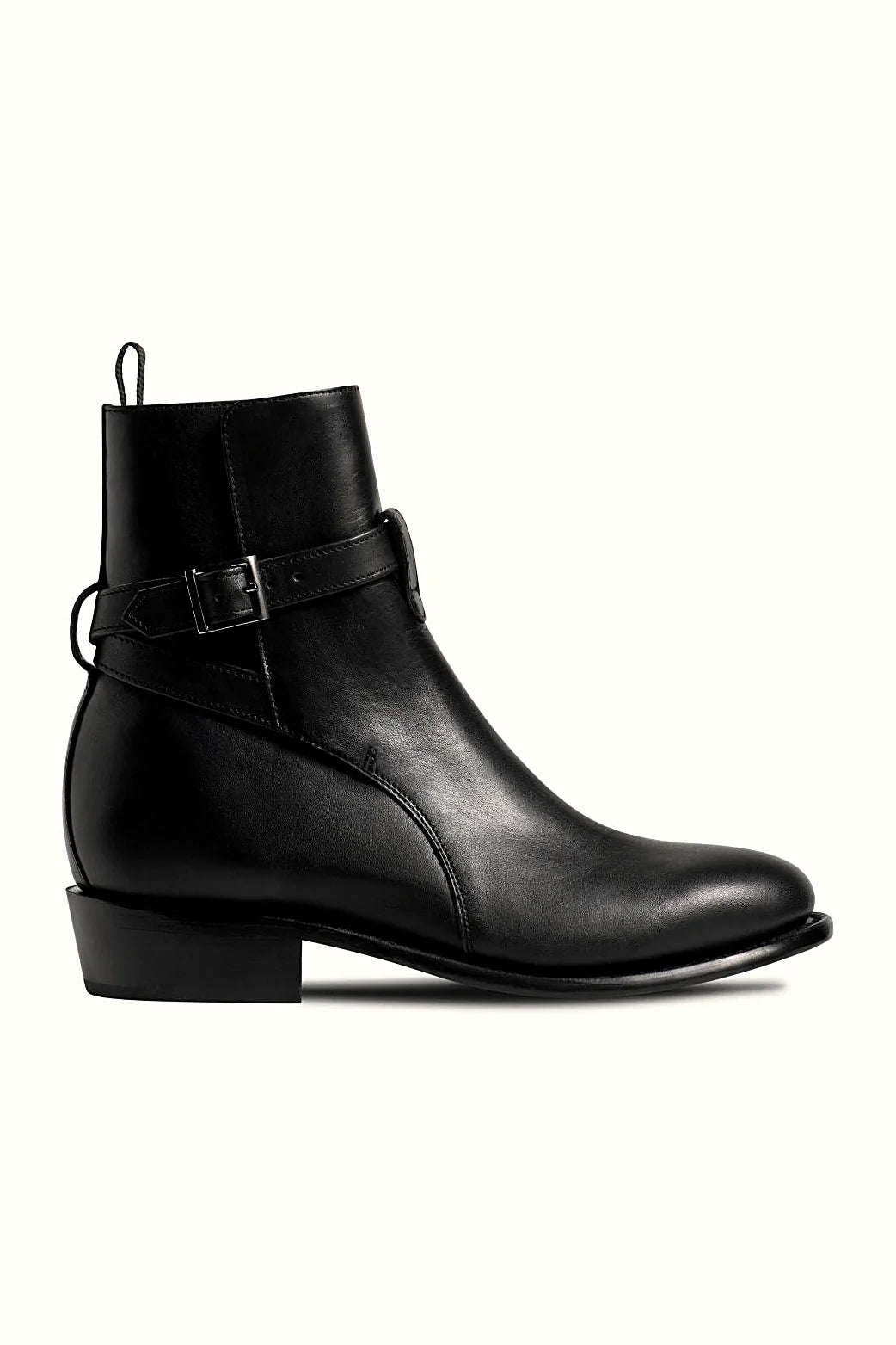 Glacier boot with functional square buckle