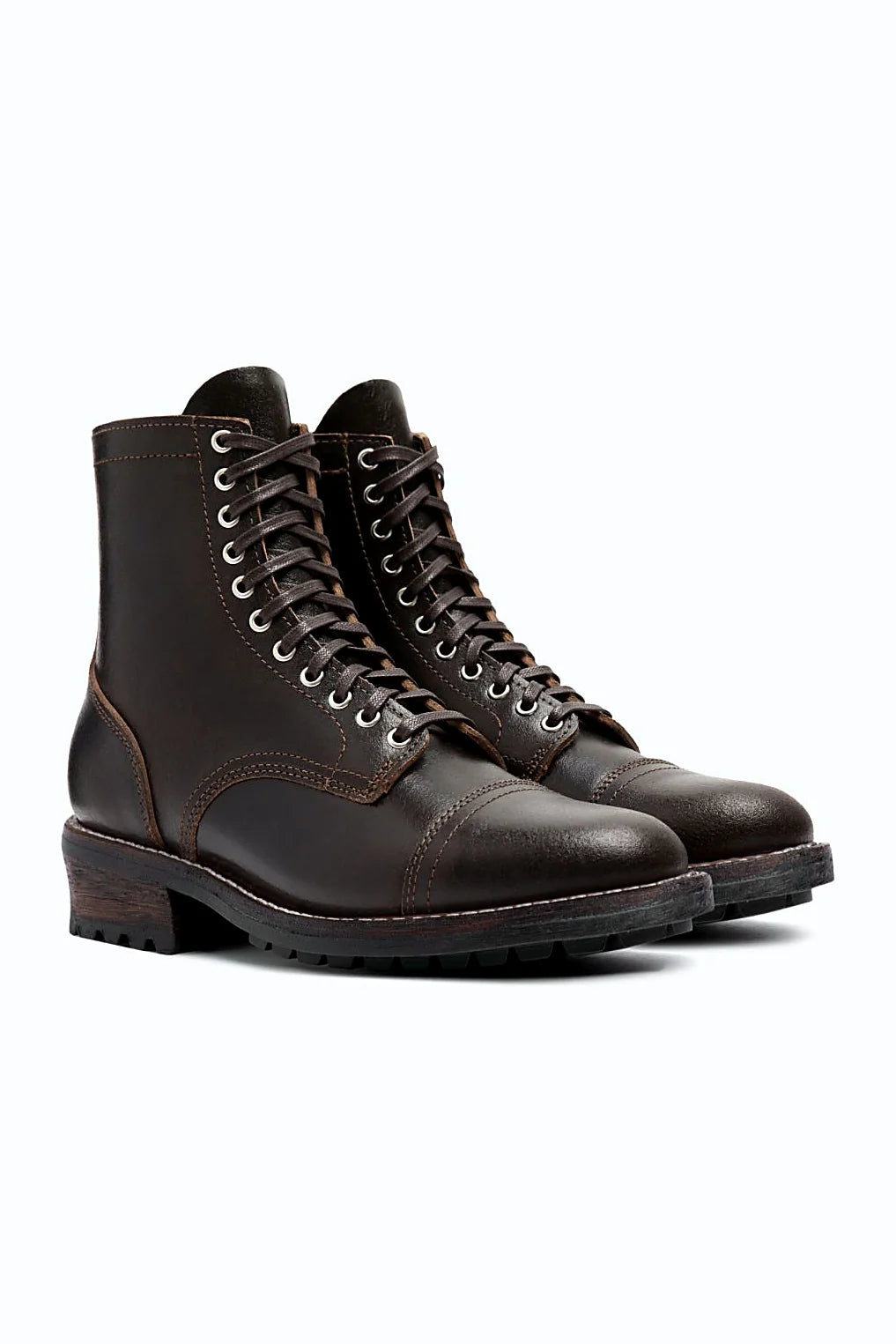 Waxed flesh boot with Cuban heel