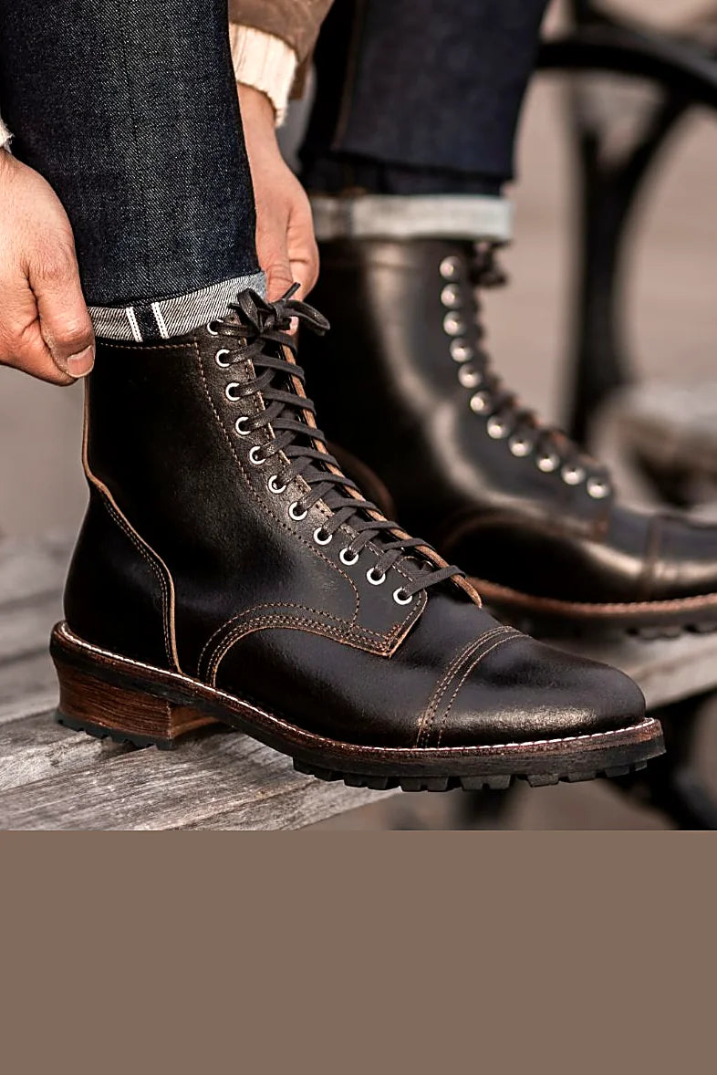 Grimsby cuban heel boot in Waxed