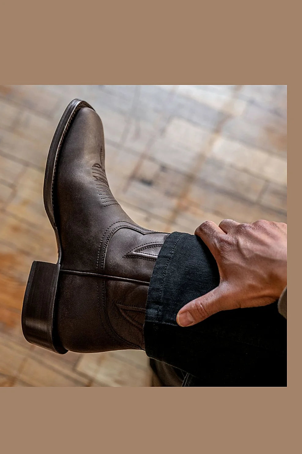 Tobacco western boot